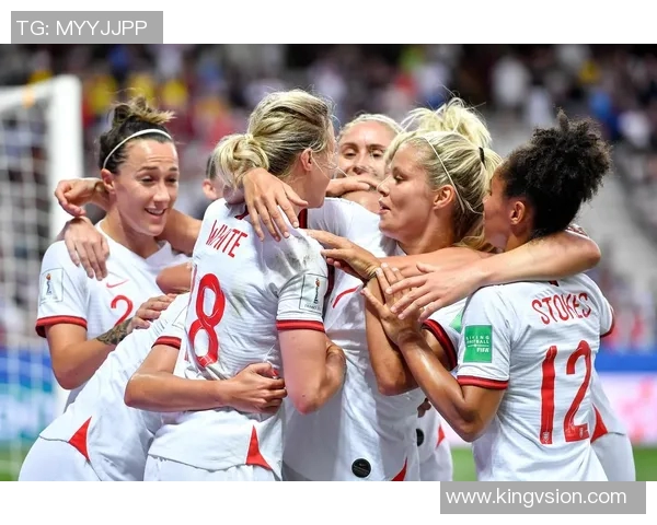 英格兰女足迎战法国队欧杯对决引发热烈期待与关注