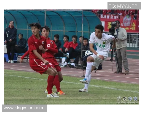 省港杯激战在即香港队迎战广东队争夺荣耀与胜利 省港杯激战在即香港队迎战广东队争夺荣耀与胜利