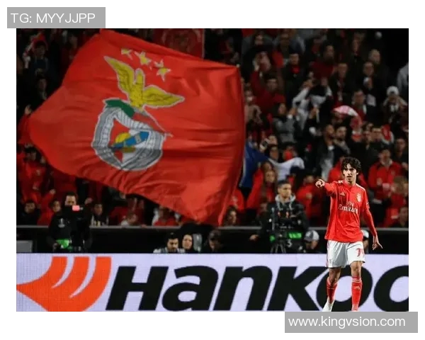 若昂内维斯的足球之路:从青训新星到职业赛场的崛起与挑战 若昂内维斯的足球之路:从青训新星到职业赛场的崛起与挑战