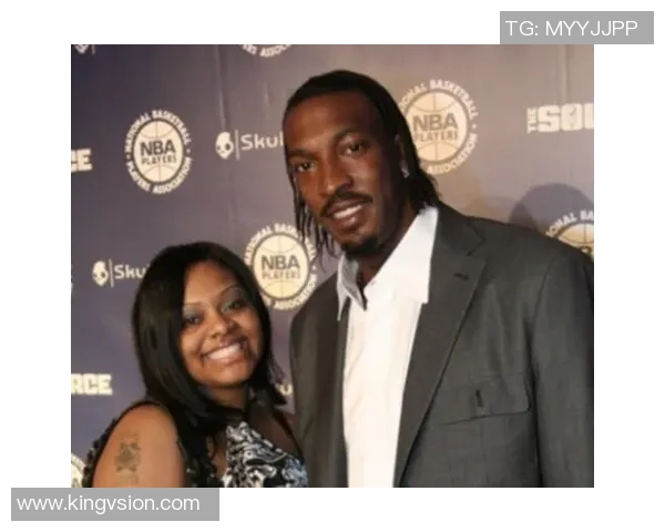 杰拉德华莱士的传奇人生与篮球事业的辉煌成就探讨