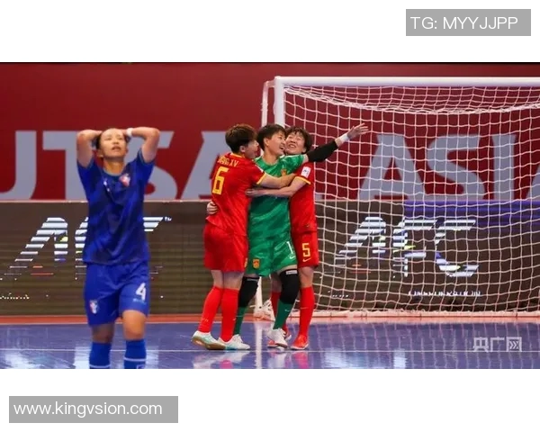 中华台北女足迎战印尼队力争胜利展现拼搏精神